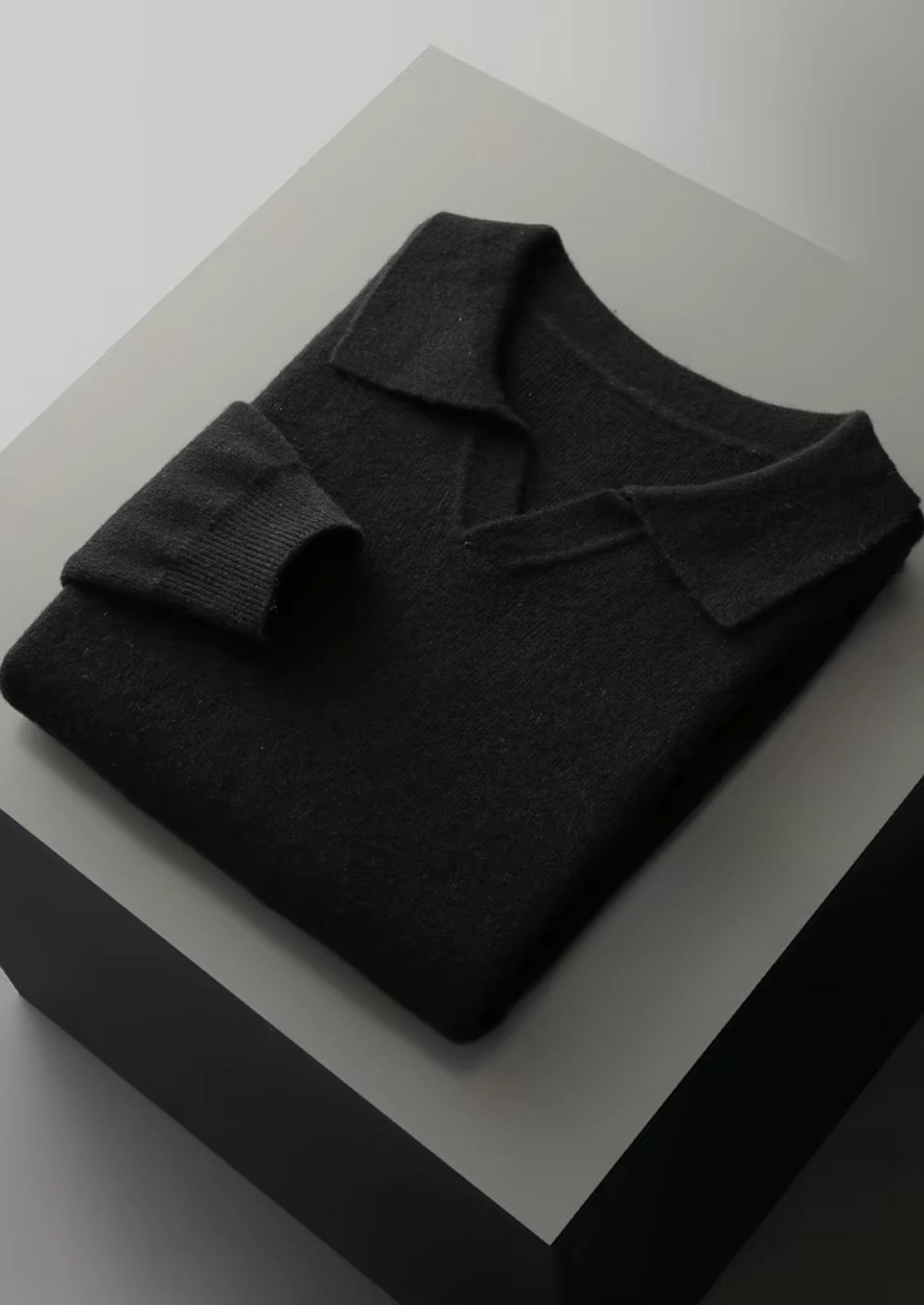 Pure Extra-Fine Merino Wool Ribbed Buttonless Polo | Roccella