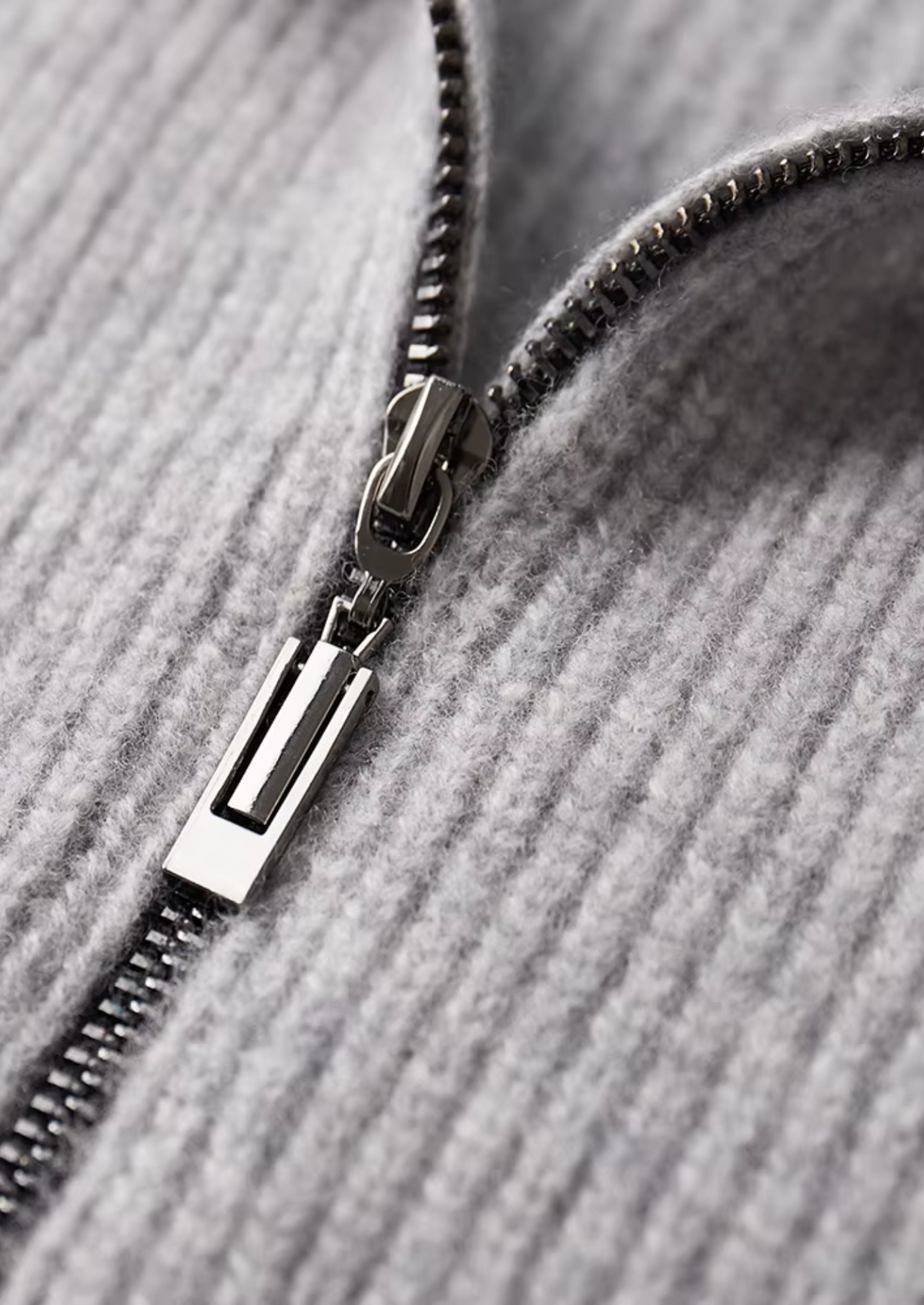Pure Extra-Fine Merino Wool Ribbed Cardigan | Roccella