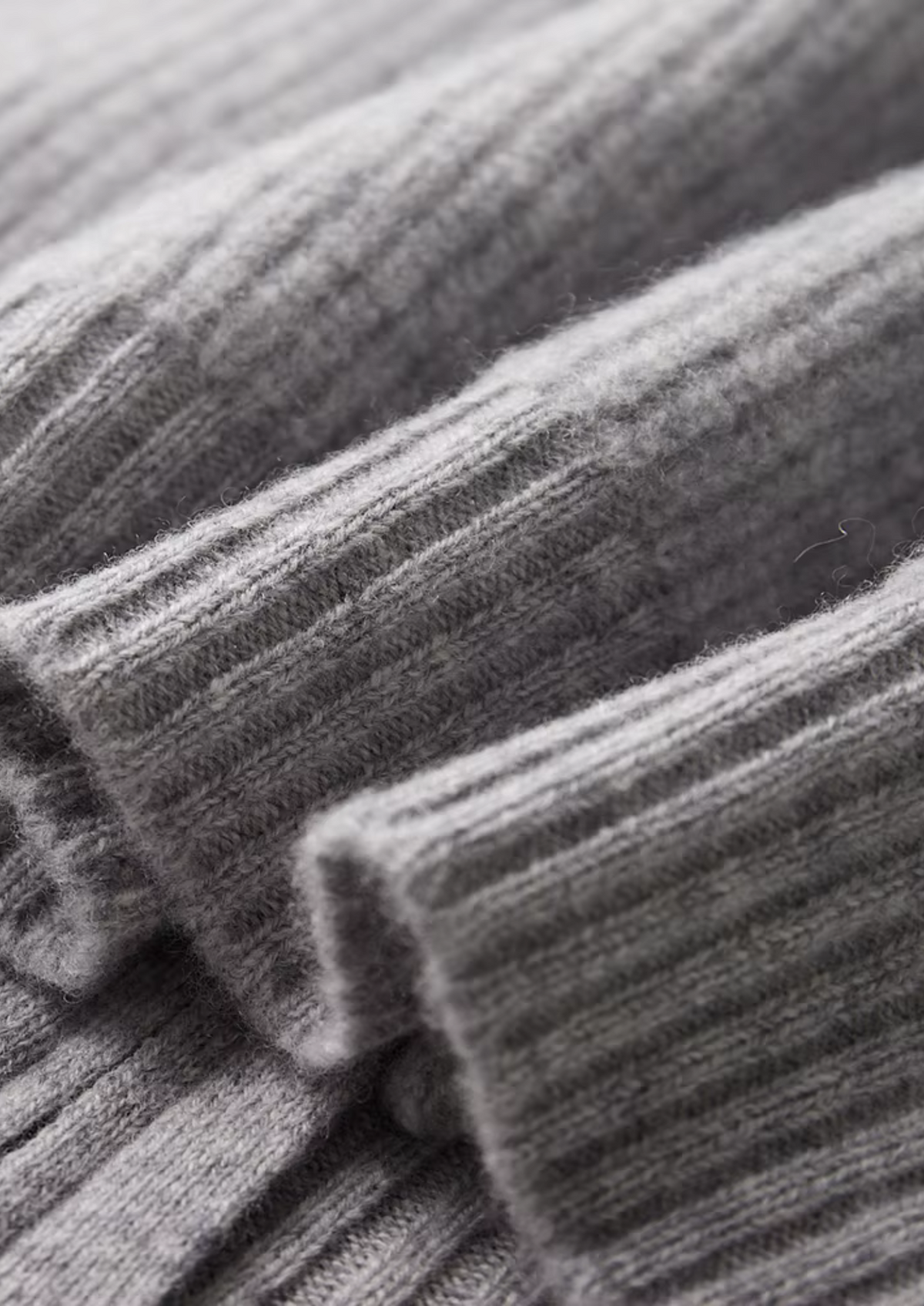 Pure Extra-Fine Merino Wool Ribbed Cardigan | Roccella