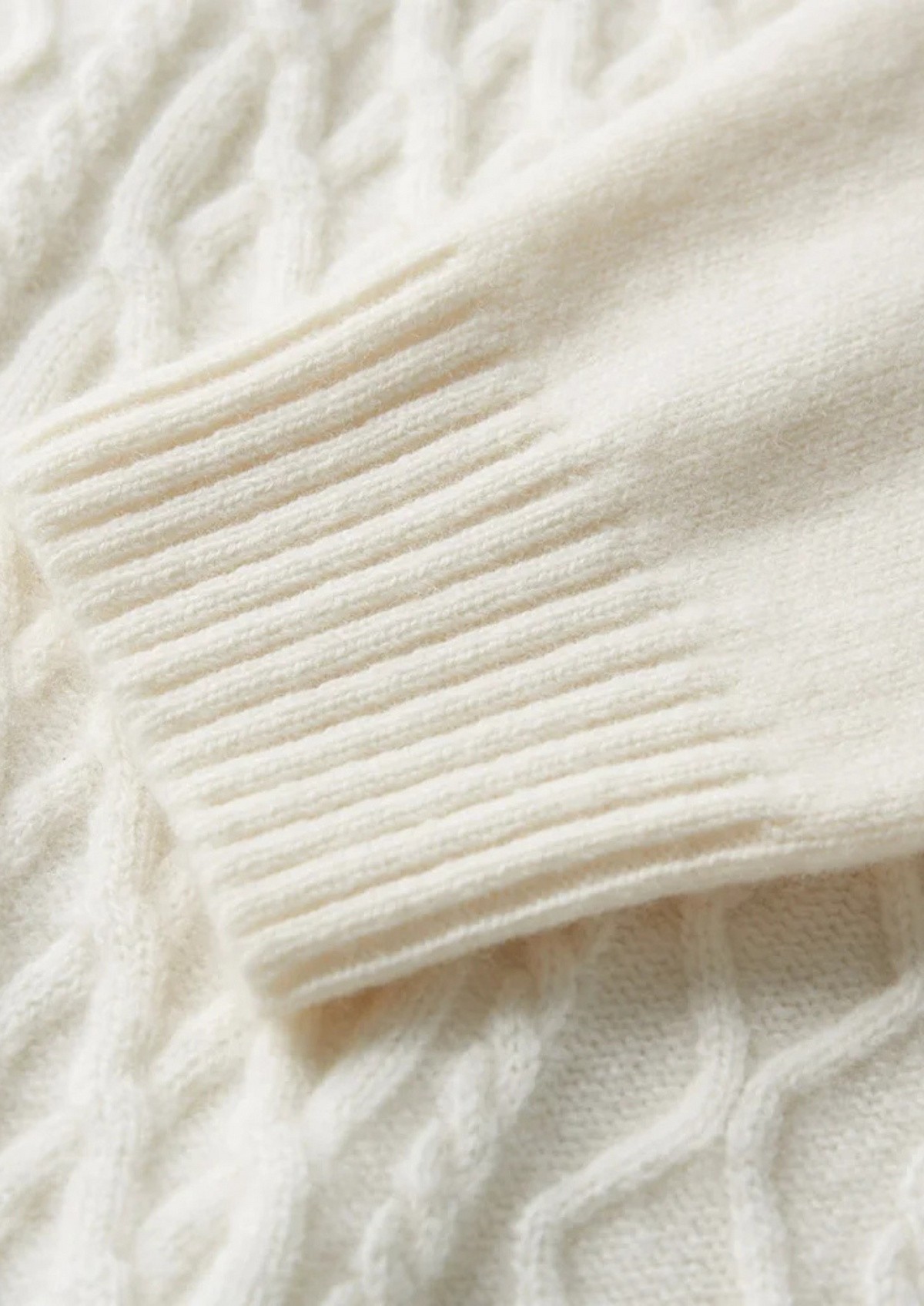 Pure Extra-Fine Merino Wool Wintertime Rollneck | Roccella