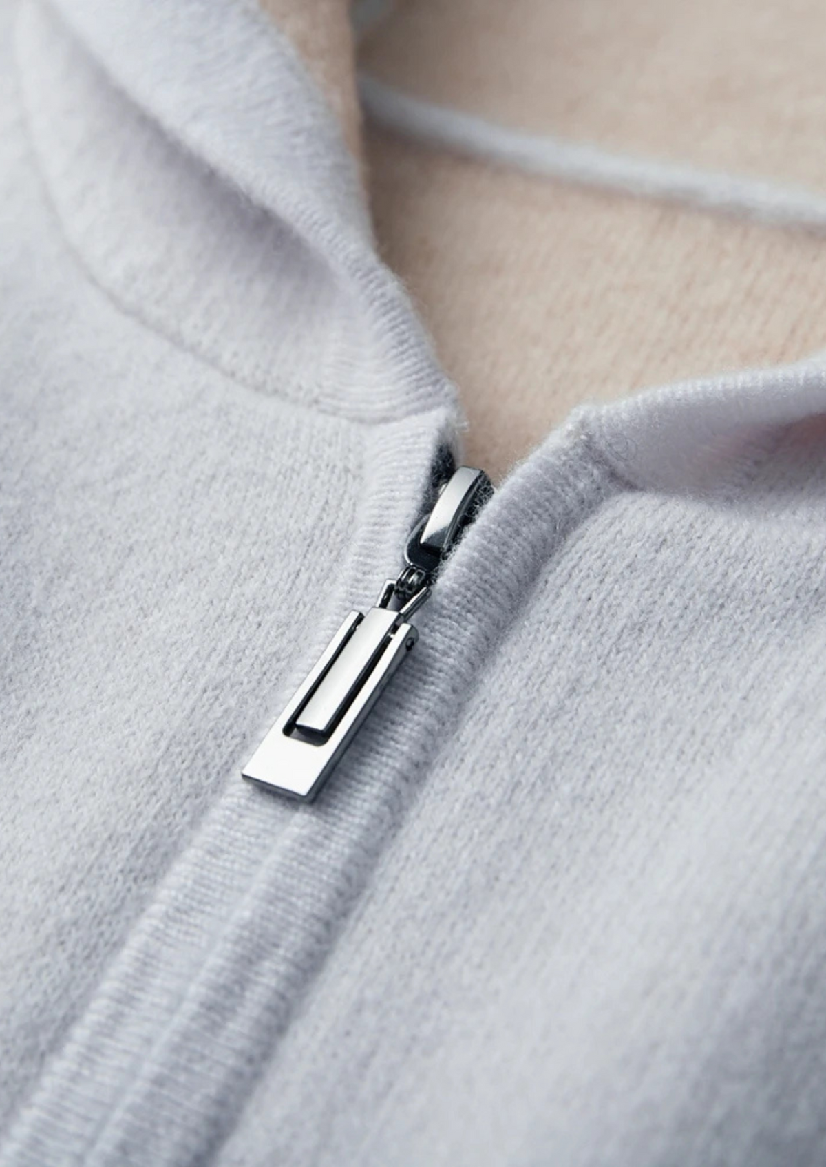 Premium Cashmere Two-Tone Zipper Hoodie | Roccella