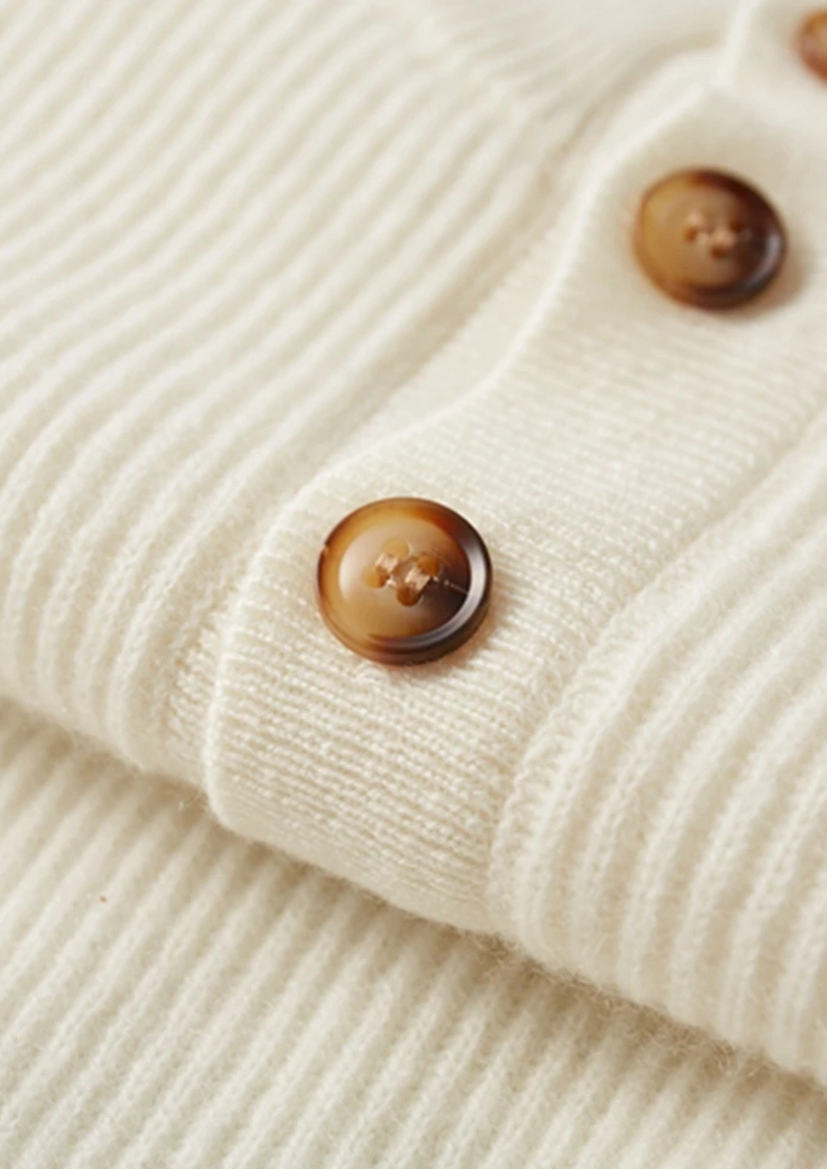 Premium Cashmere Classic Ribbed Henley Sweater | Roccella