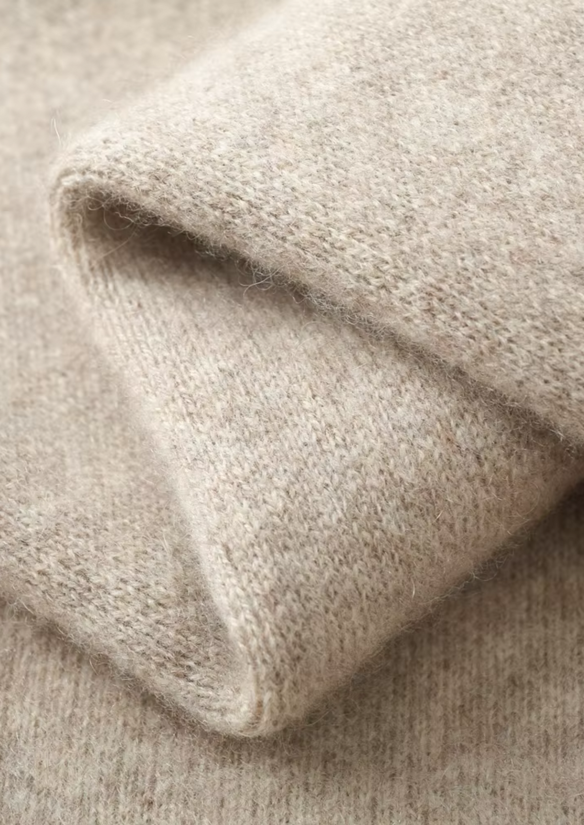 Pure Extra-Fine Merino Wool V-Neck Cardigan | Roccella