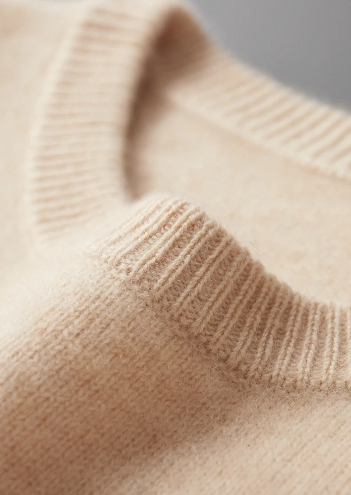 Pure Extra-Fine Merino Wool Classic Crewneck | Roccella