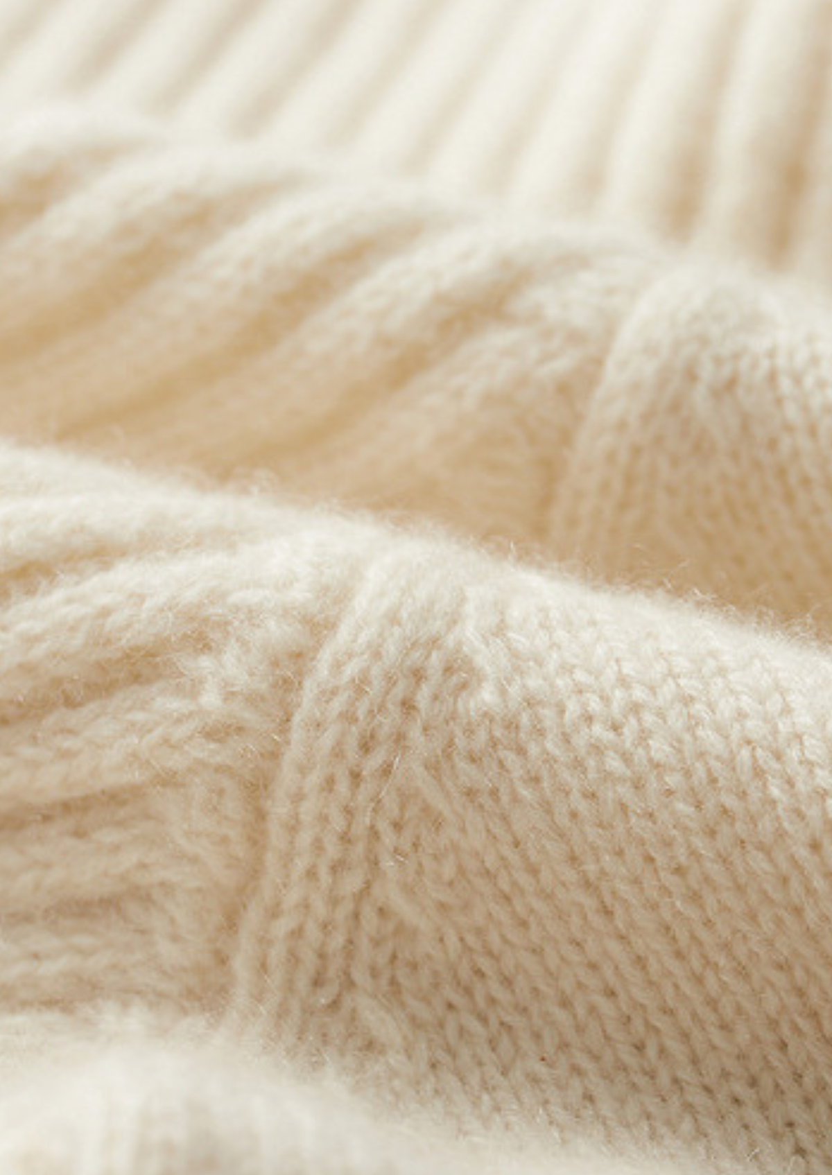 Pure Cashmere Ivory Patterned Mockneck | Roccella