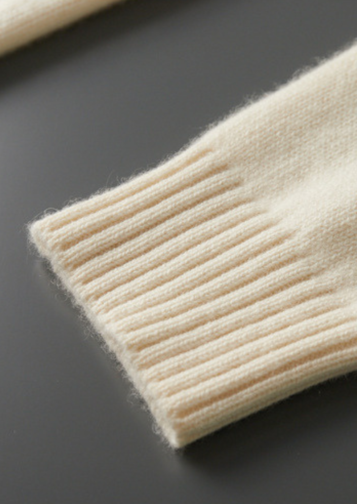 Pure Cashmere Ivory Patterned Mockneck | Roccella