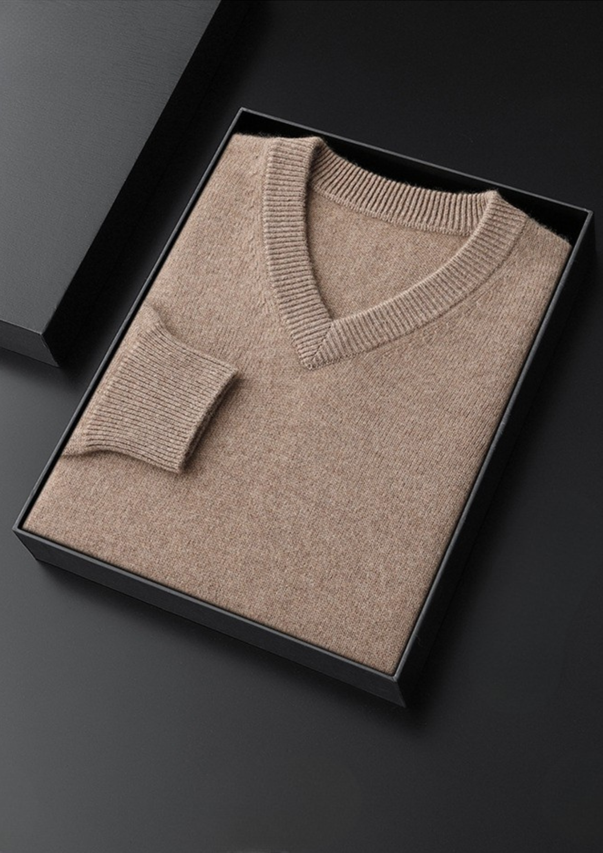 Pure Cashmere Essential V-Neck Sweater | Roccella