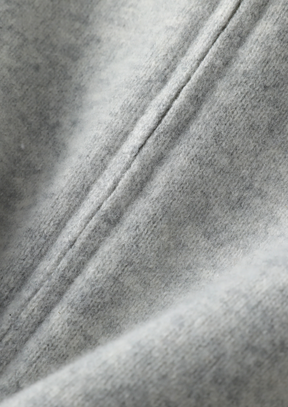 Pure Extra-Fine Merino Wool Light Gray Luzzo Set | Roccella
