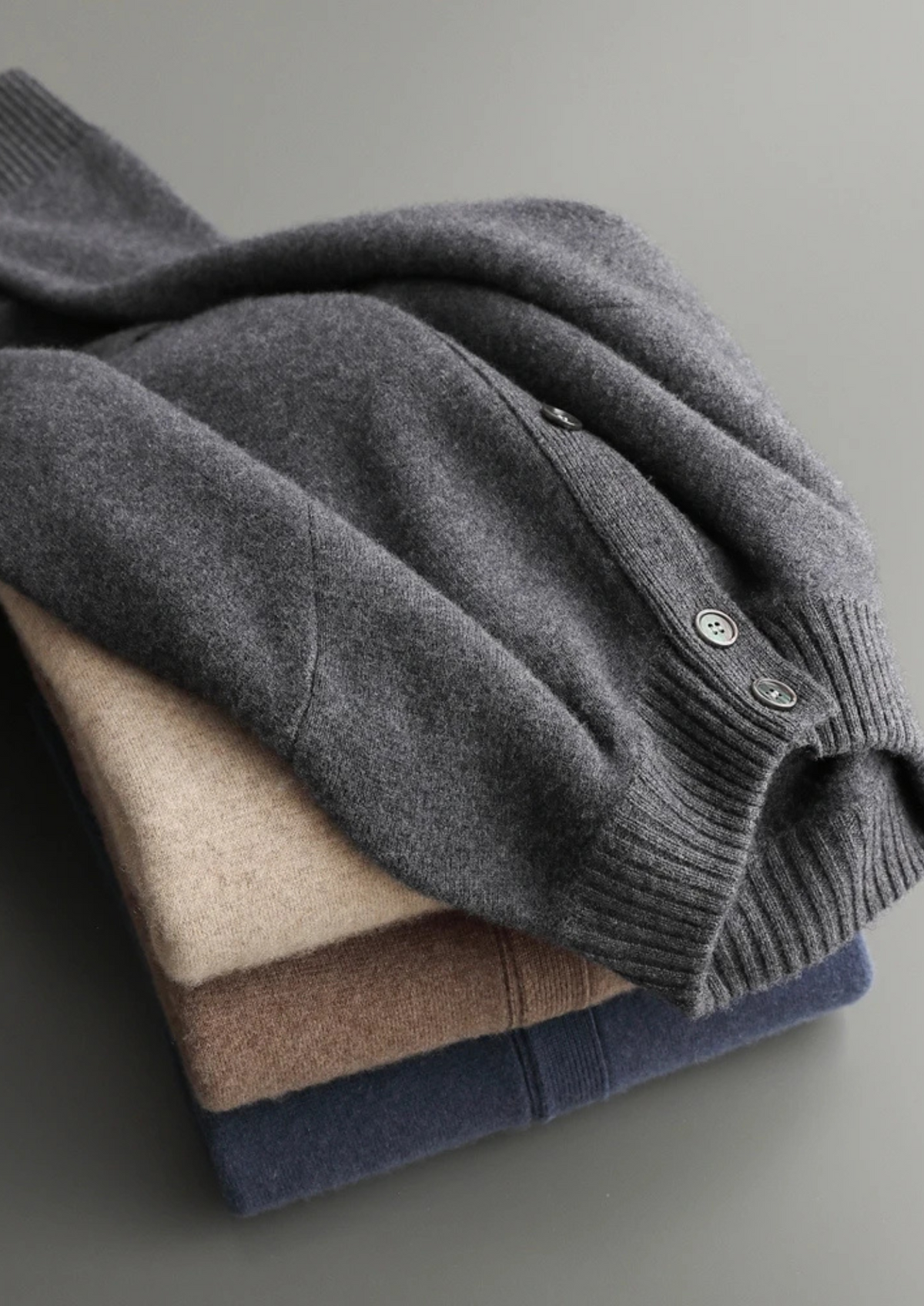 Premium Cashmere Button Cardigan | Roccella