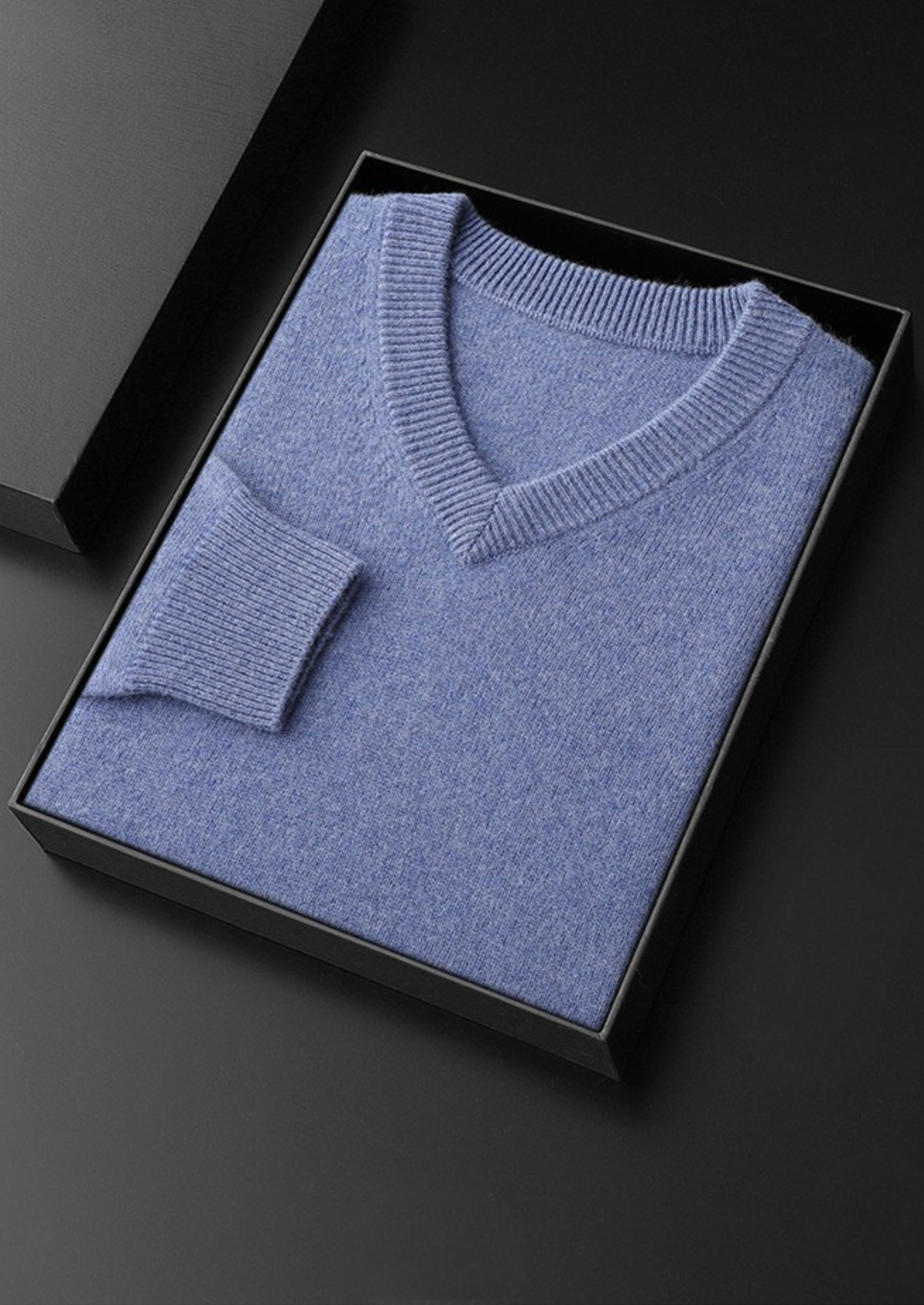 Pure Cashmere Essential V-Neck Sweater | Roccella