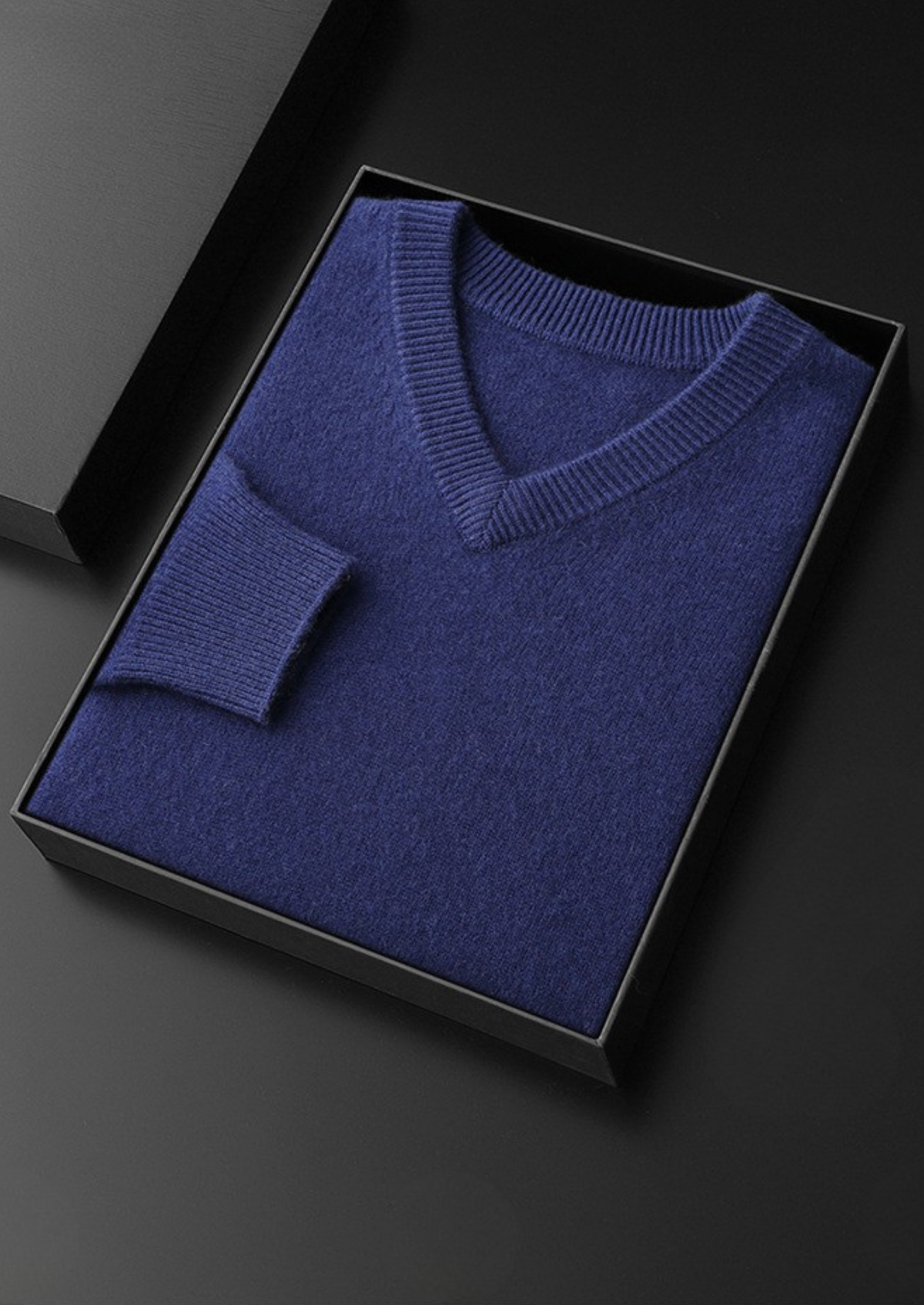 Pure Cashmere Essential V-Neck Sweater | Roccella