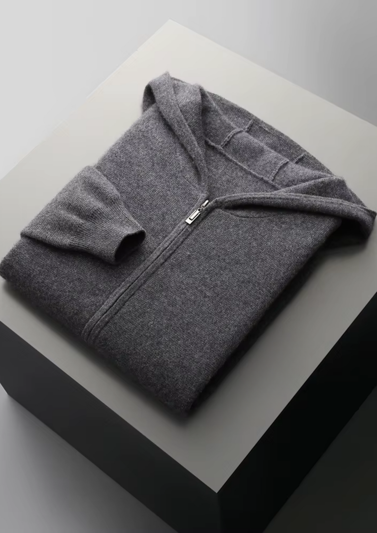 Pure Extra-Fine Merino Wool Dark Gray Arvo Set | Roccella
