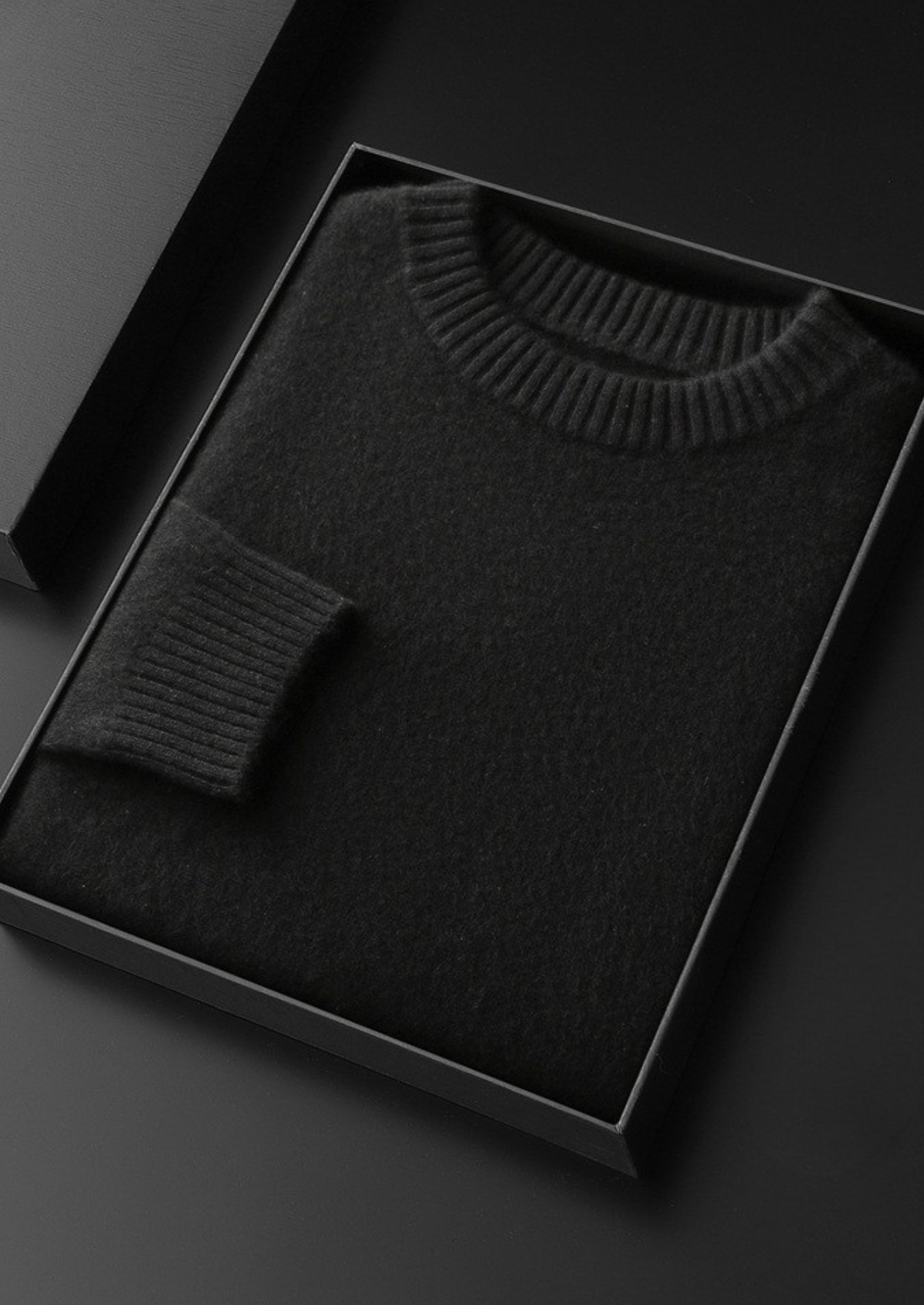 Pure Cashmere Black Essential Crewneck | Roccella