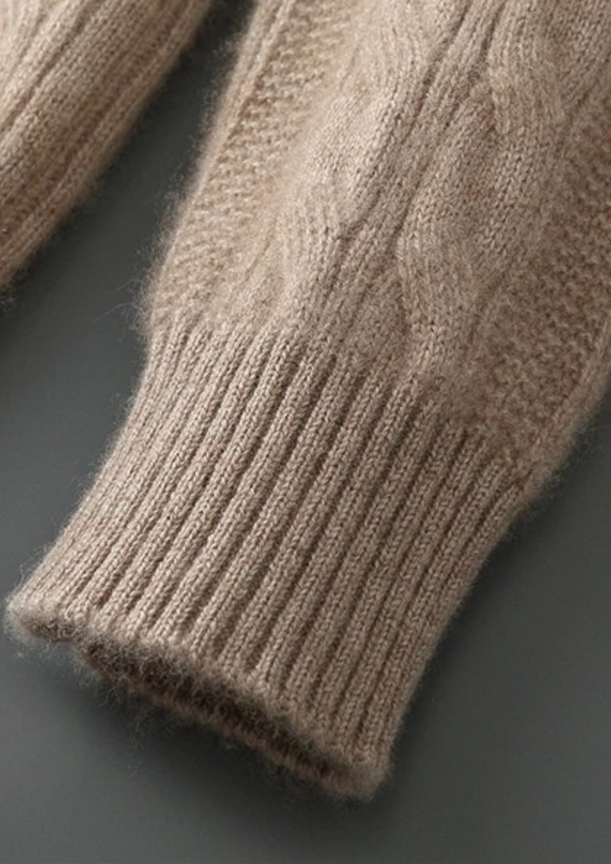 Pure Extra-Fine Merino Wool Cable Crewneck | Roccella