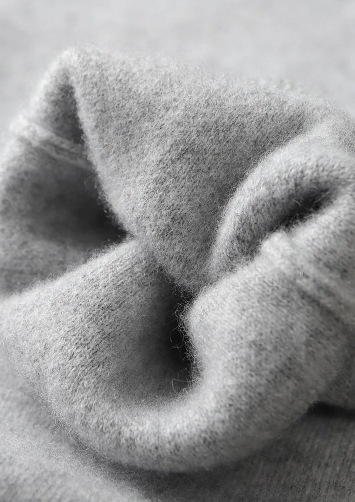 Premium Cashmere Light Gray Alain Leisure Set | Roccella