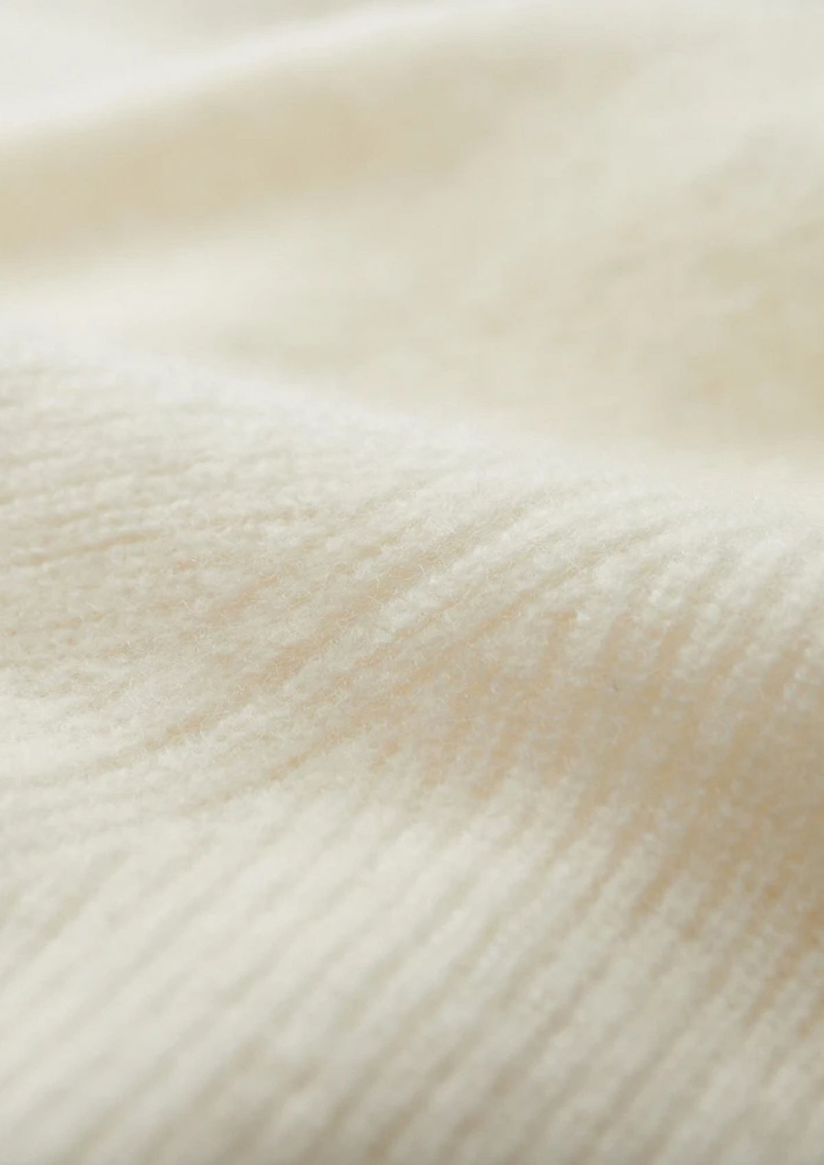 Premium Cashmere Ribbed Half-Zip Sweater