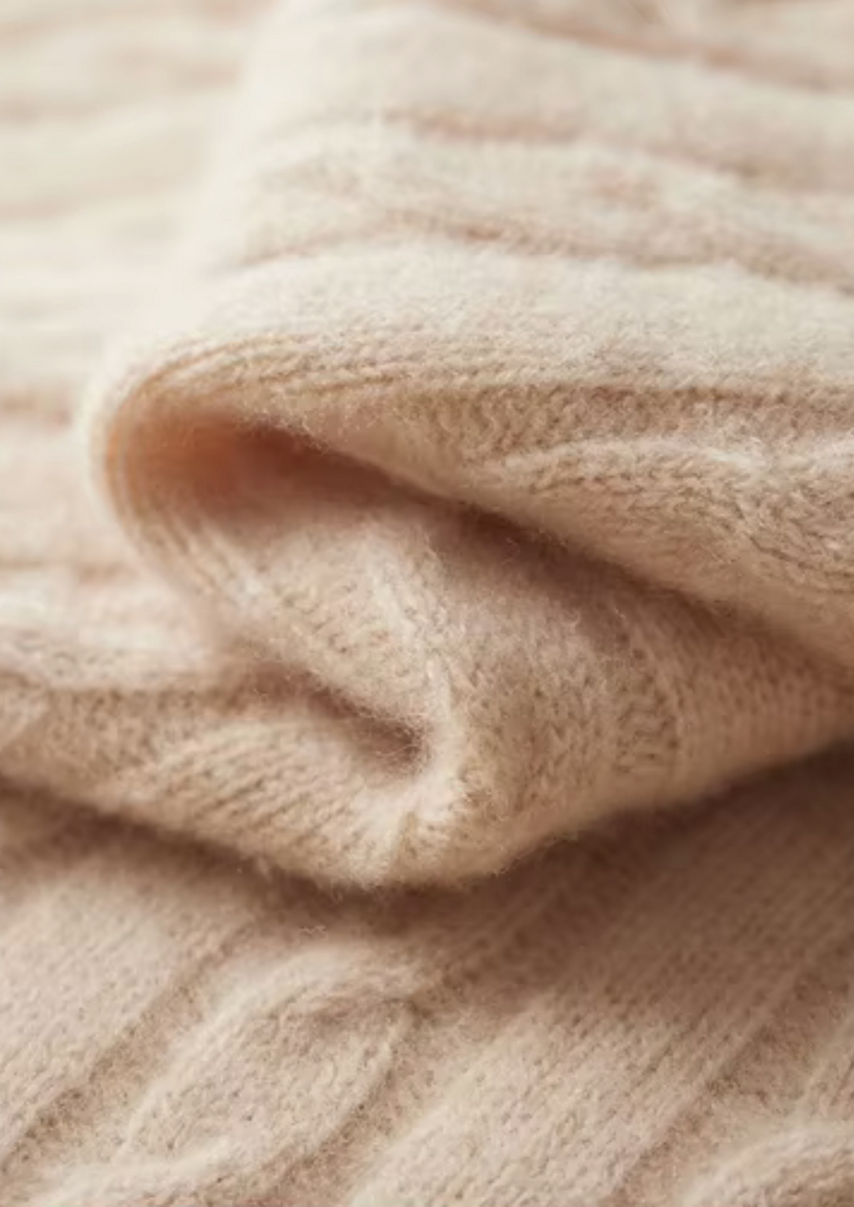 Pure Extra-Fine Merino Wool Cable Knit Henley Sweater | Roccella