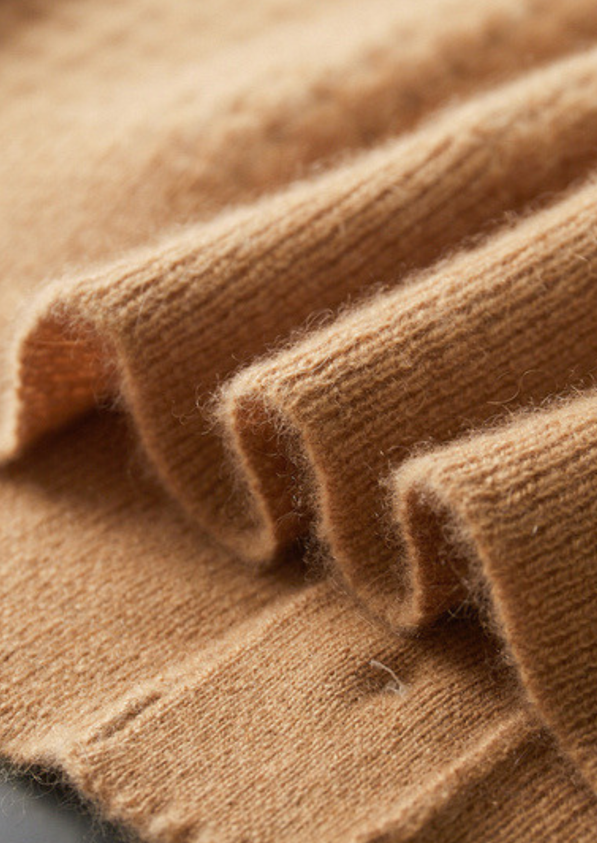 Pure Cashmere Caramel Textured Button Cardigan | Roccella
