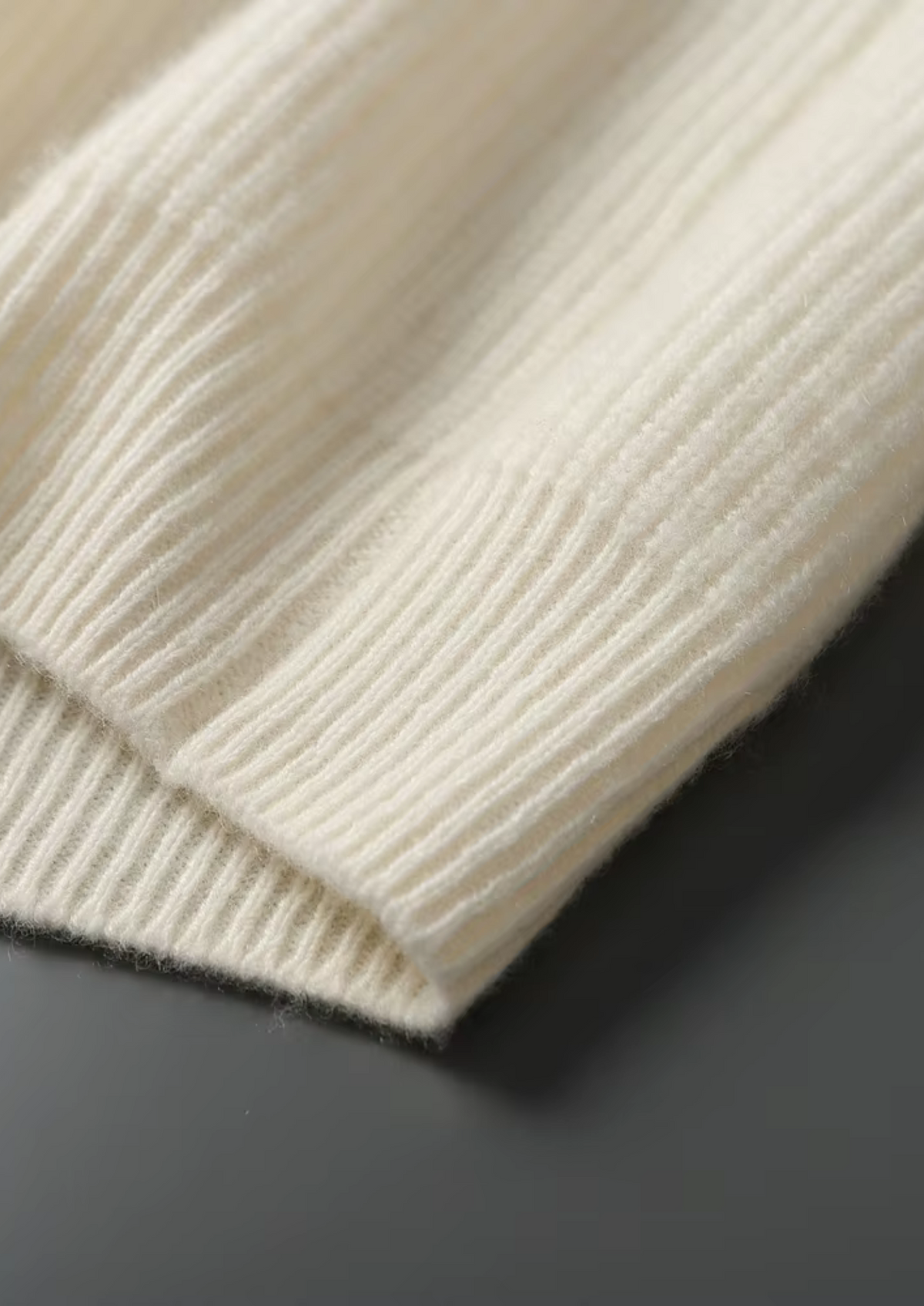 Premium Cashmere Ribbed V-Neck Sweater | Roccella