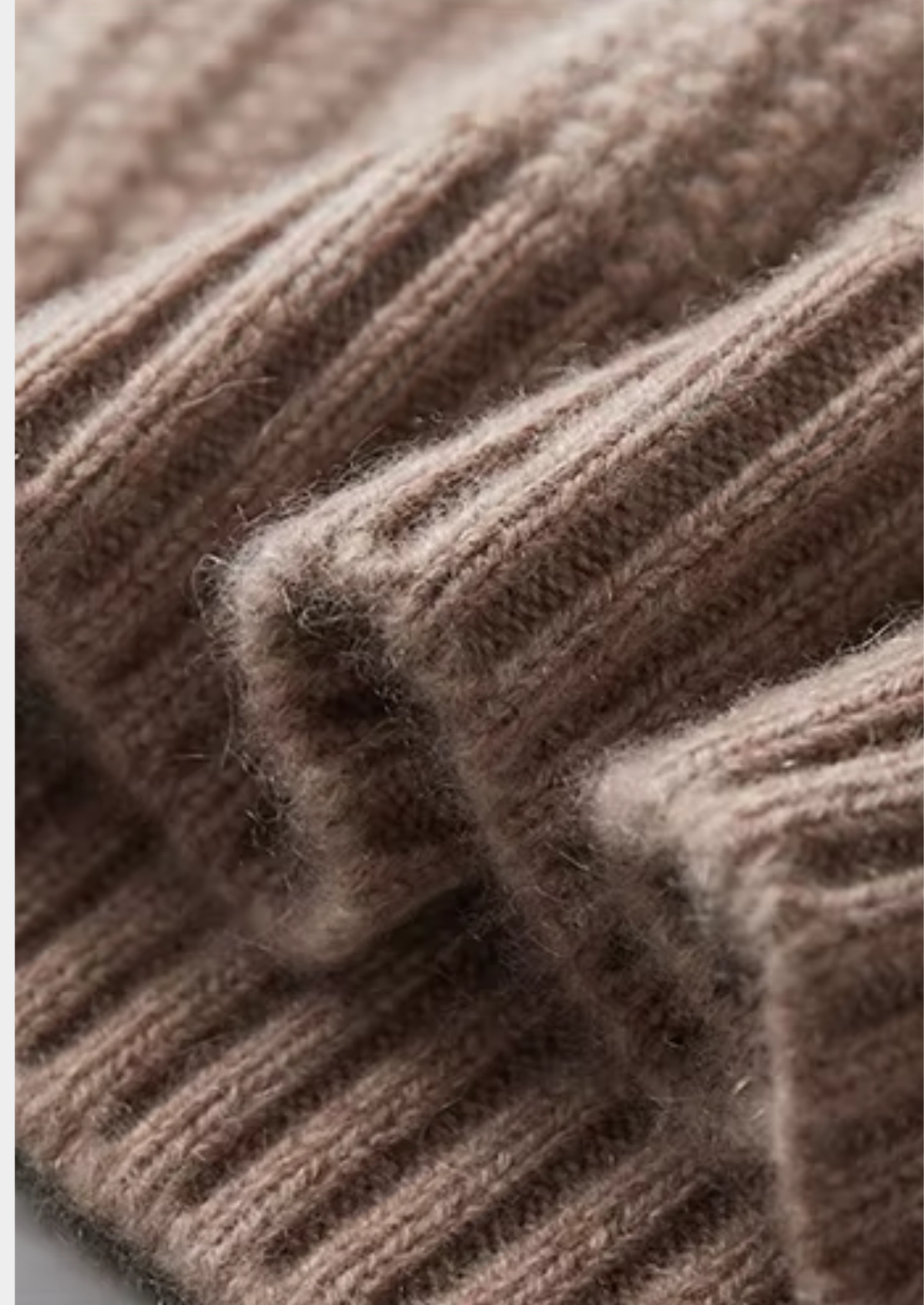 Pure Cashmere Beige Heavyweight Crewneck | Roccella
