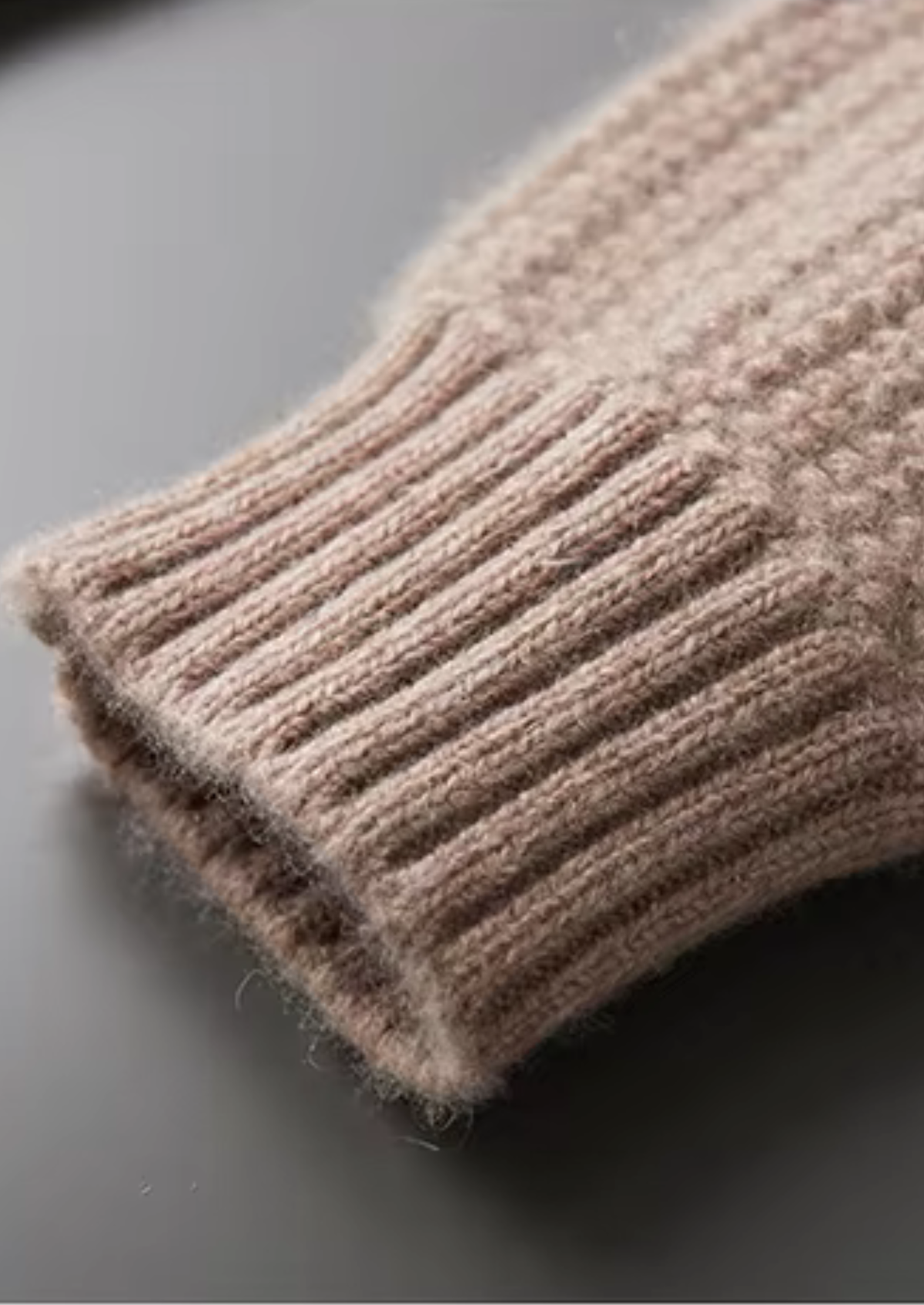 Pure Cashmere Beige Heavyweight Crewneck | Roccella