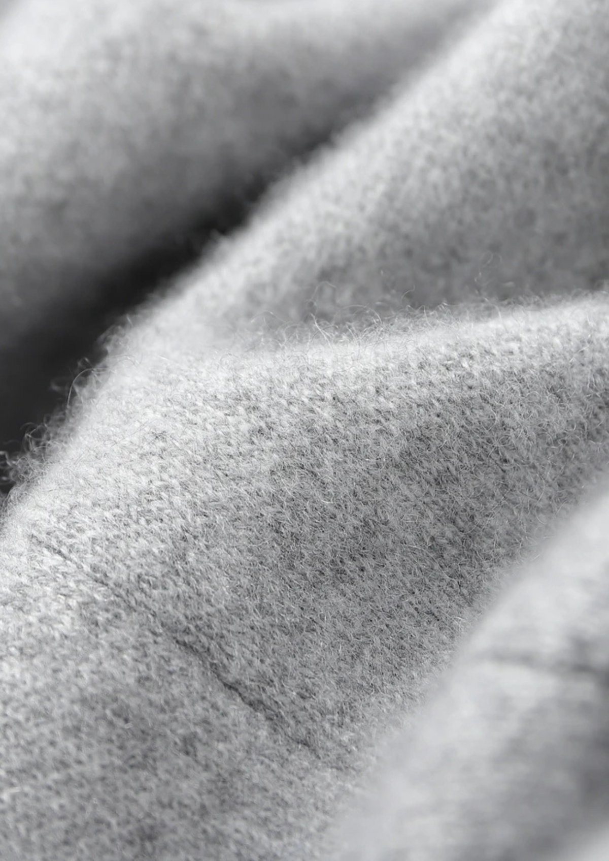 Premium Cashmere Light Gray Alain Leisure Set | Roccella