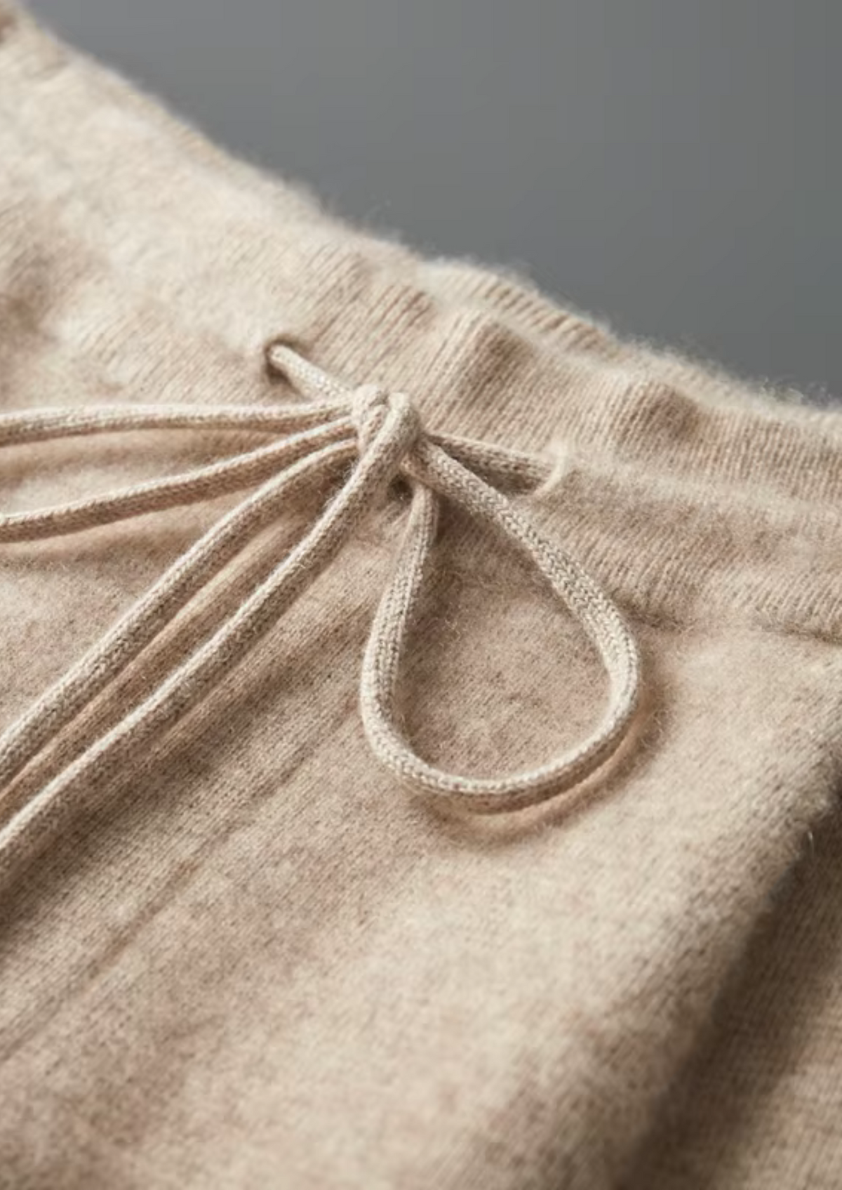 Premium Cashmere Pleated Trousers | Roccella