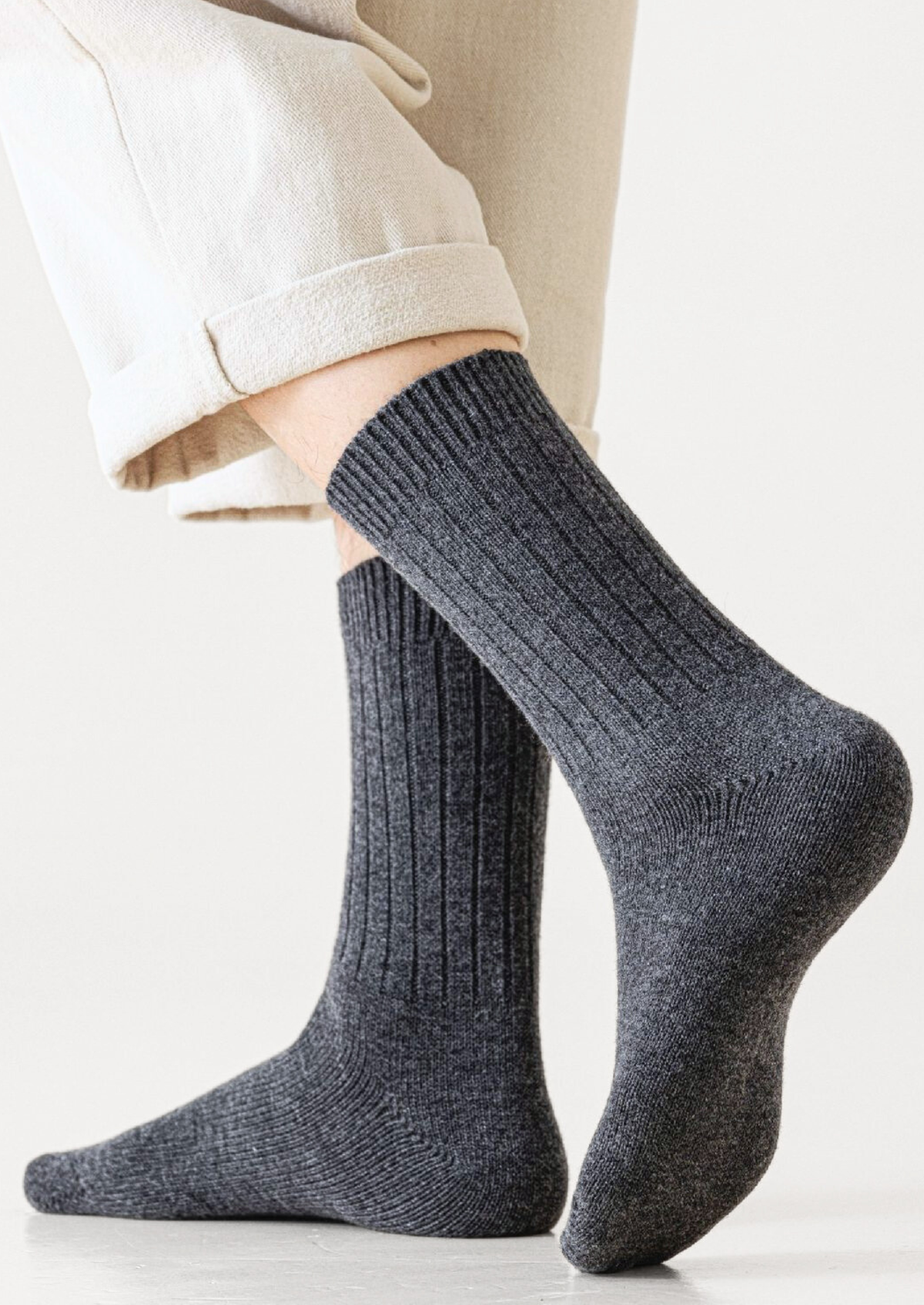 Ivory Ultra-Soft Ribbed Merino Wool Socks | Roccella
