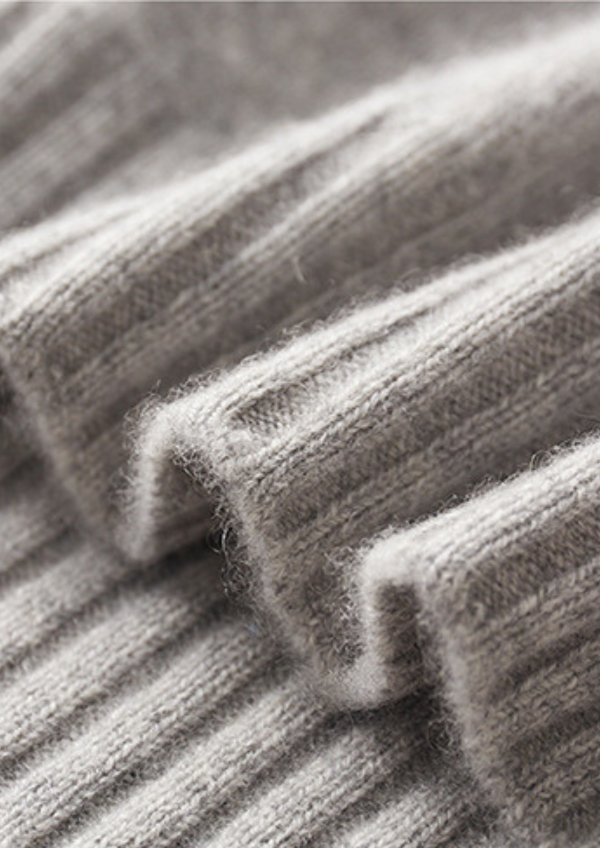 Pure Cashmere Mockneck Sweater | Roccella