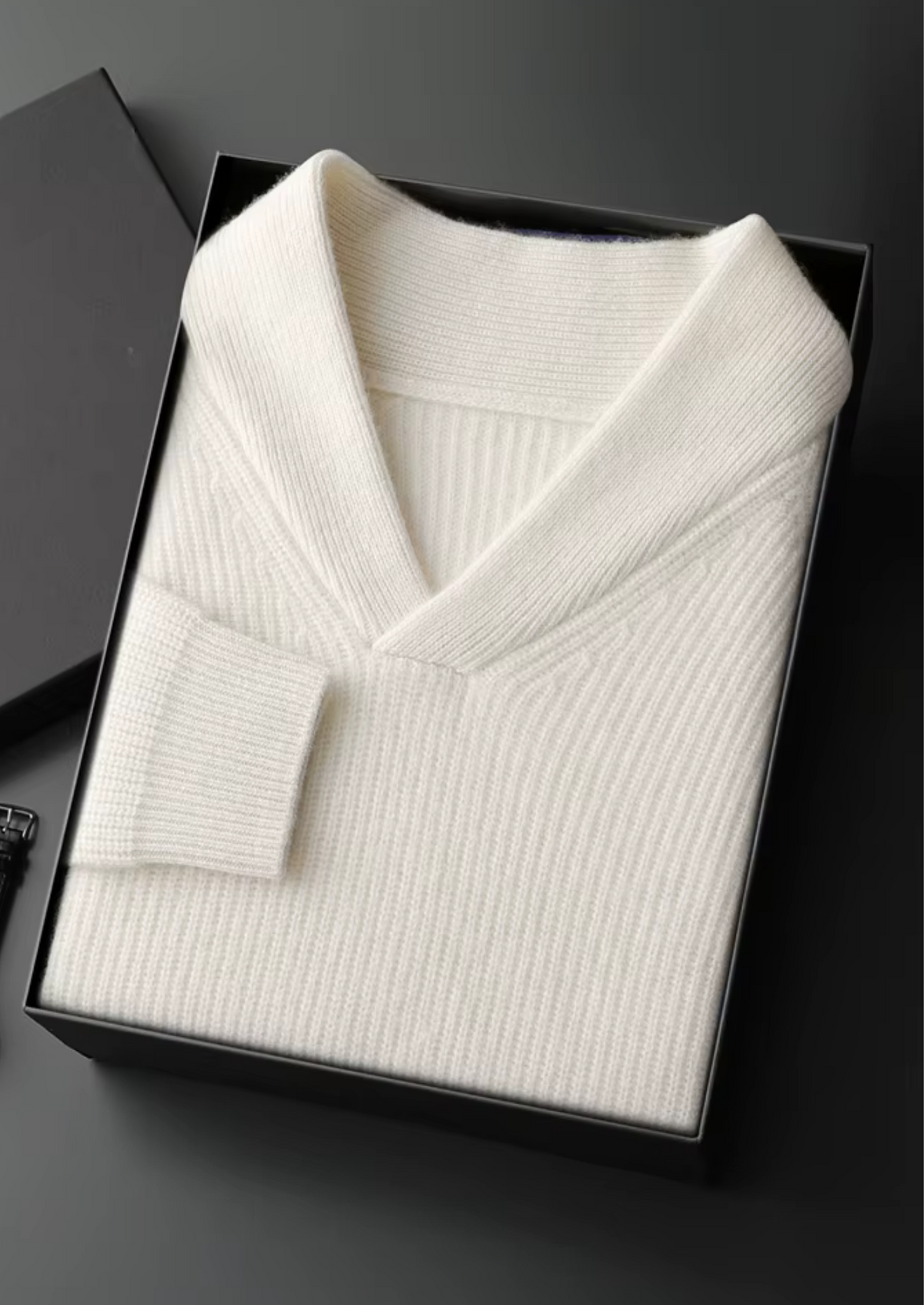 Premium Cashmere Ribbed V-Neck Sweater | Roccella