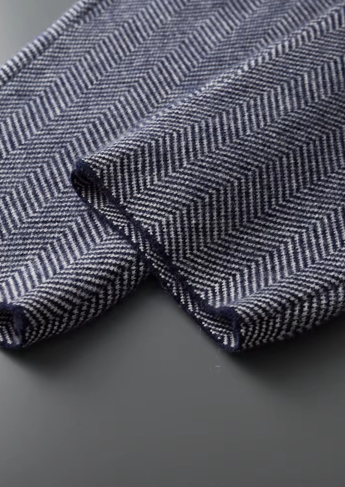 Pure Extra-Fine Merino Wool Navy Blue Herringbone Set | Roccella