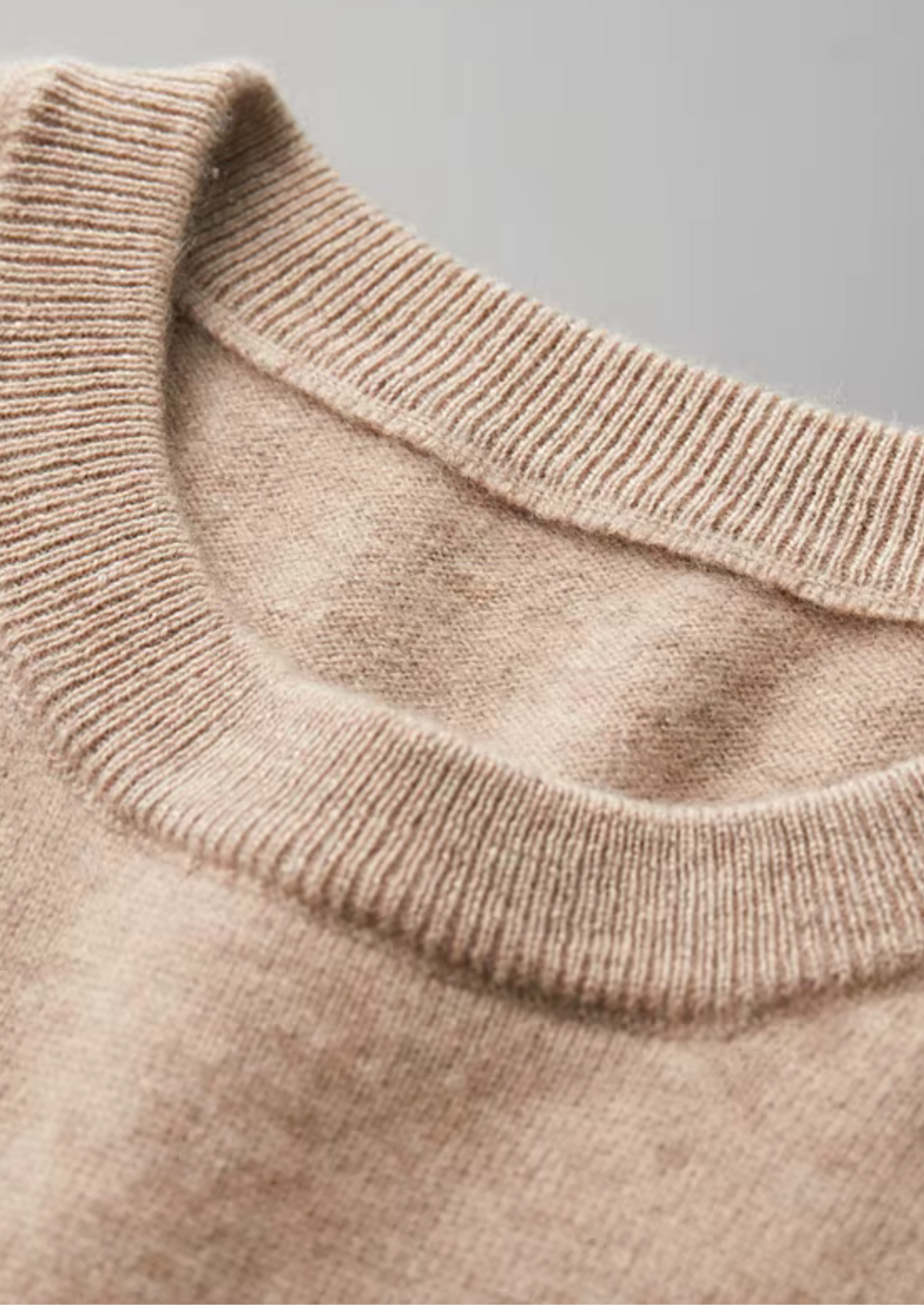 Premium Cashmere Classic Crewneck T-Shirt - Light Beige | Roccella