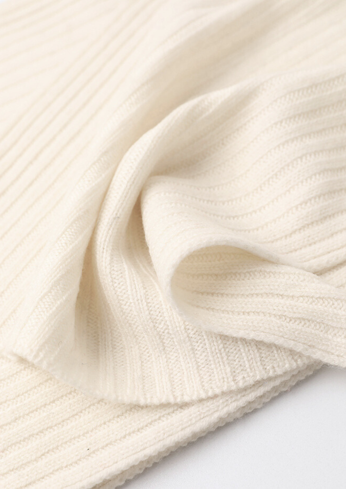 Pure Extra-Fine Merino Wool Wintertime Essentials - Ivory | Roccella