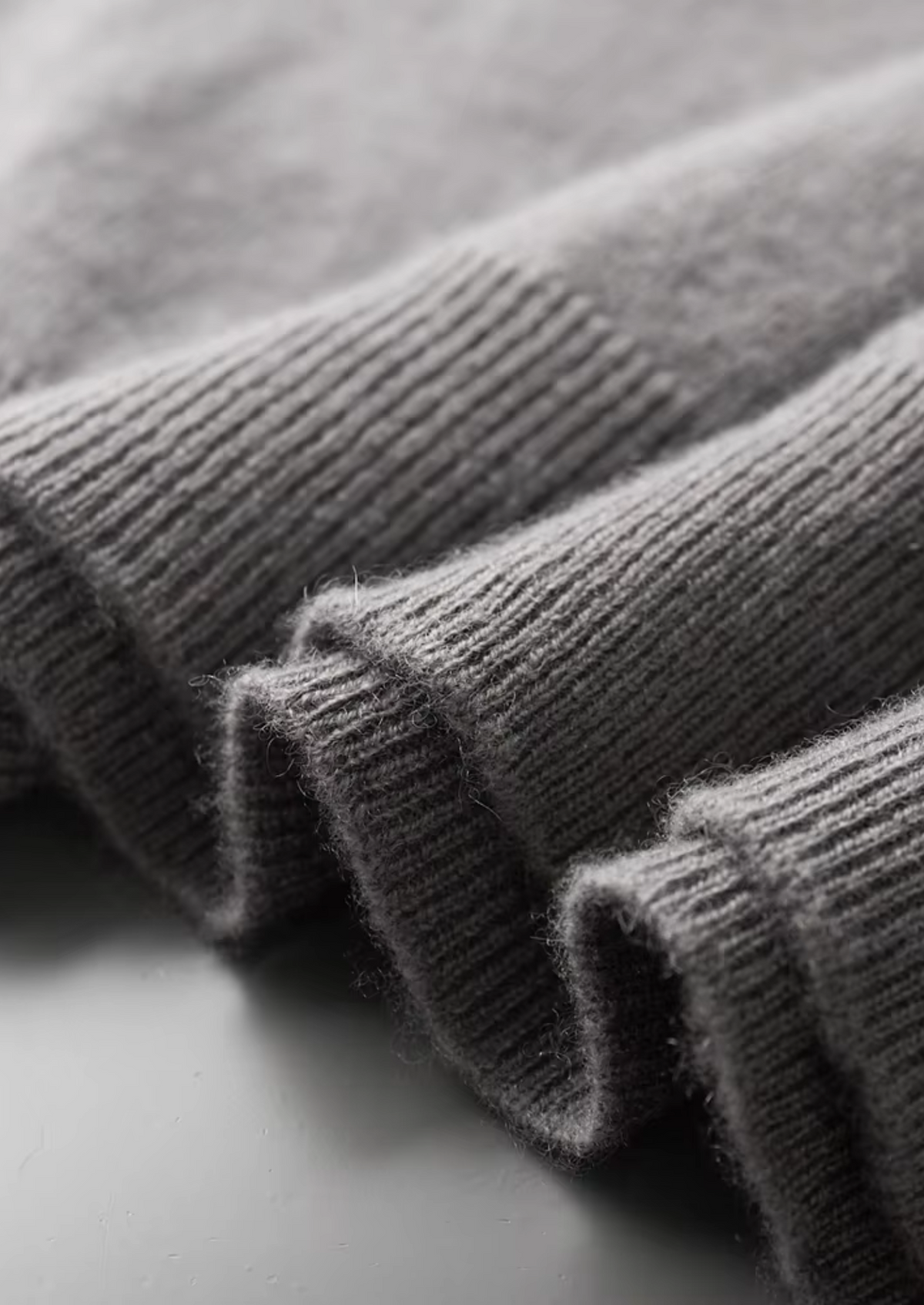 Premium Cashmere Mock Neck T-Shirt | Roccella