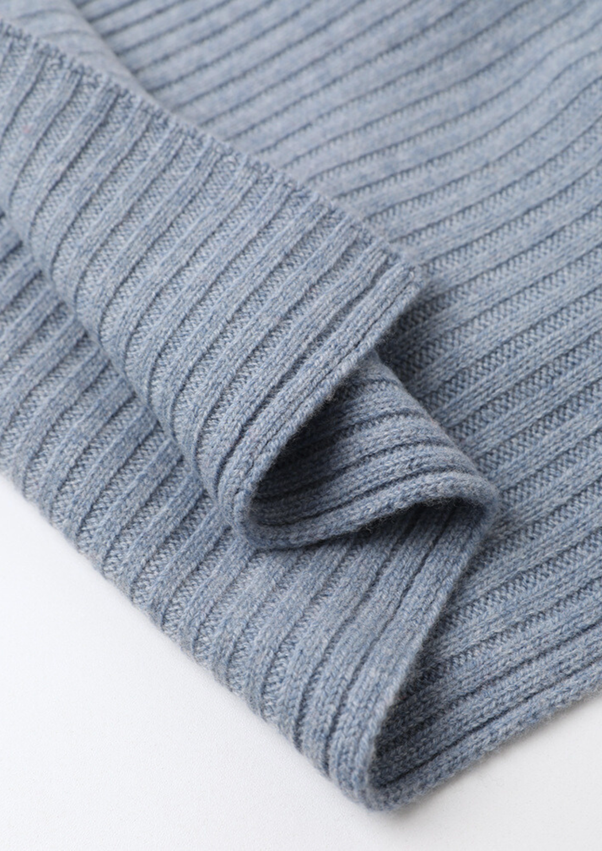 Pure Extra-Fine Merino Wool Wintertime Essentials - Light Blue | Roccella