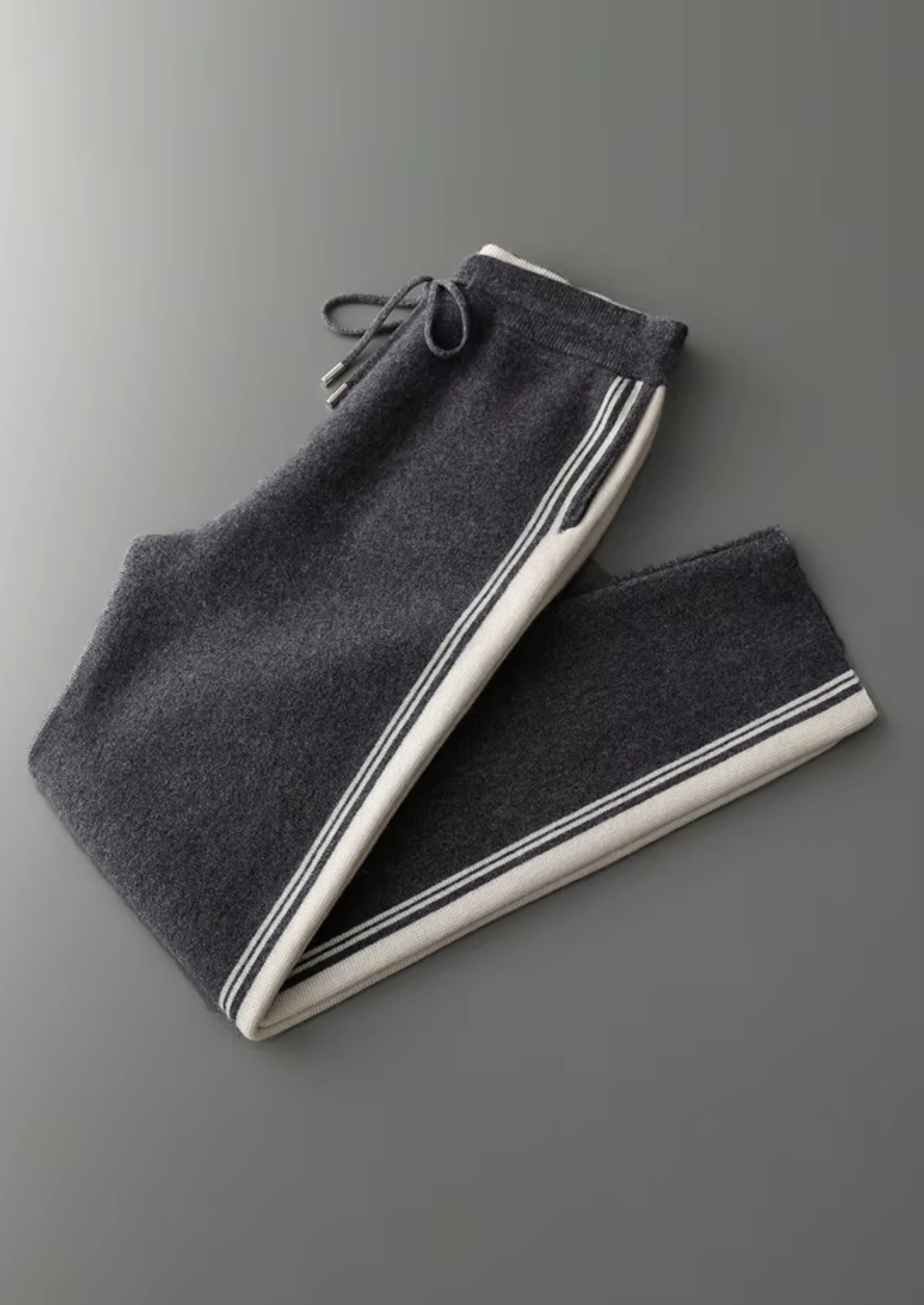 Pure Extra-Fine Merino Wool Dark Gray Damien Set | Roccella