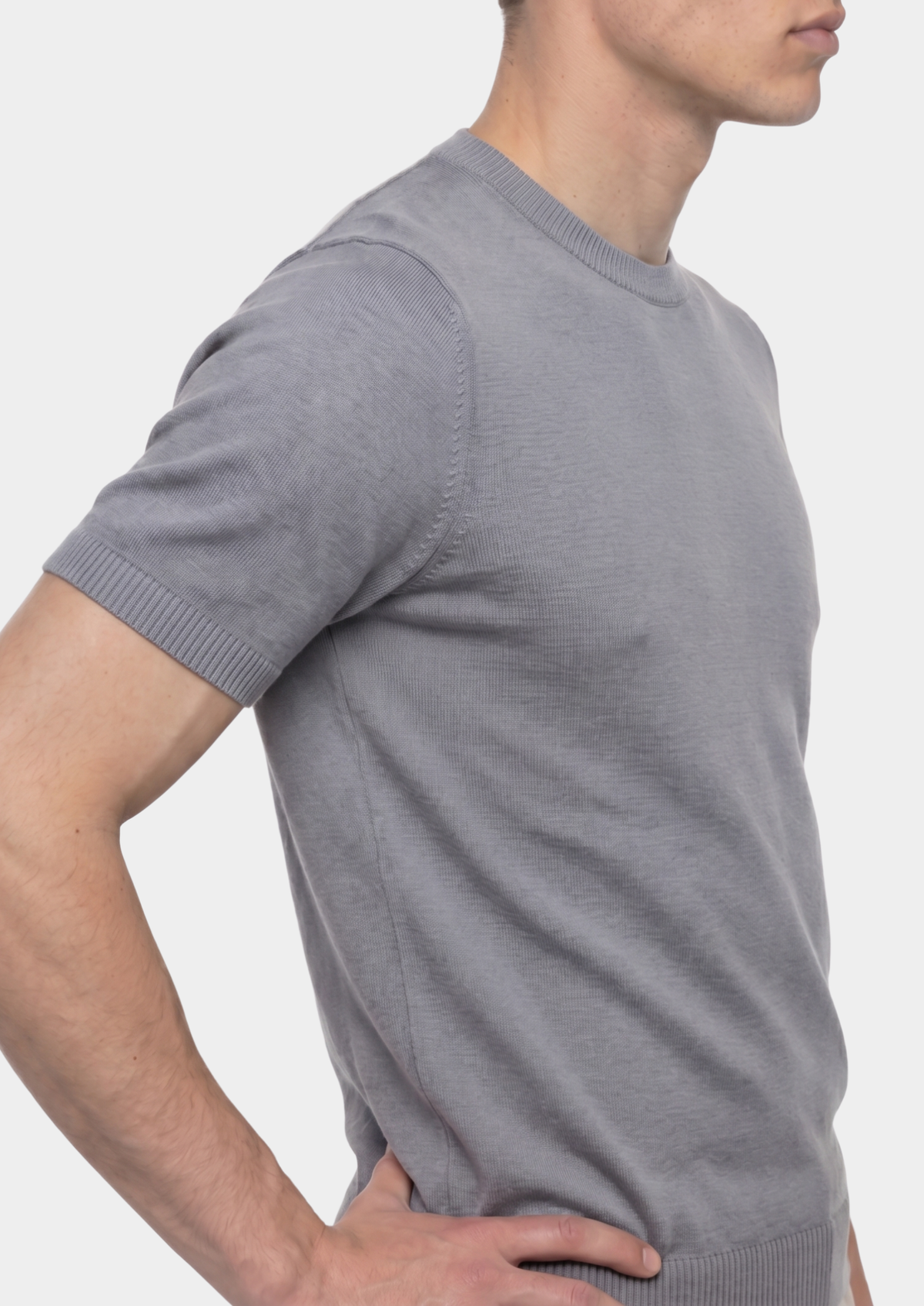 Essential Fog Gray Knitted Crewneck T-Shirt | Roccella