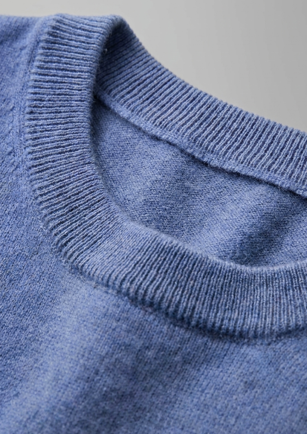 Premium Cashmere Classic Crewneck T-Shirt - Deep Atlantic | Roccella