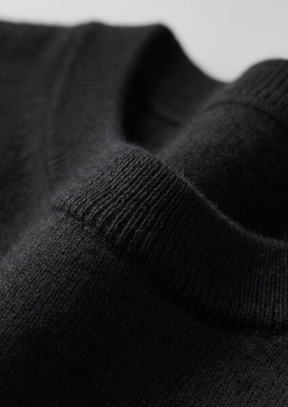 Premium Cashmere Classic Crewneck T-Shirt - Black | Roccella
