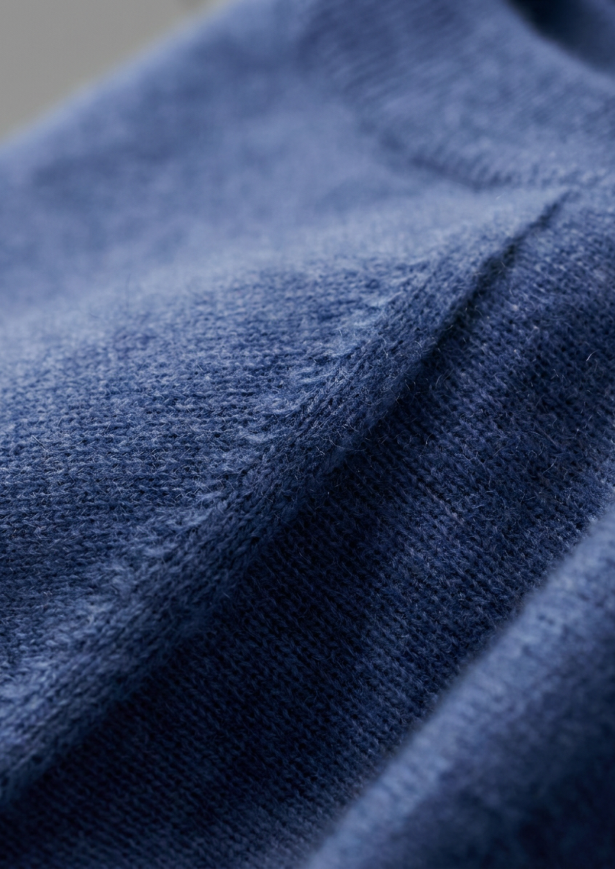 Premium Cashmere Classic Crewneck T-Shirt - Deep Atlantic | Roccella