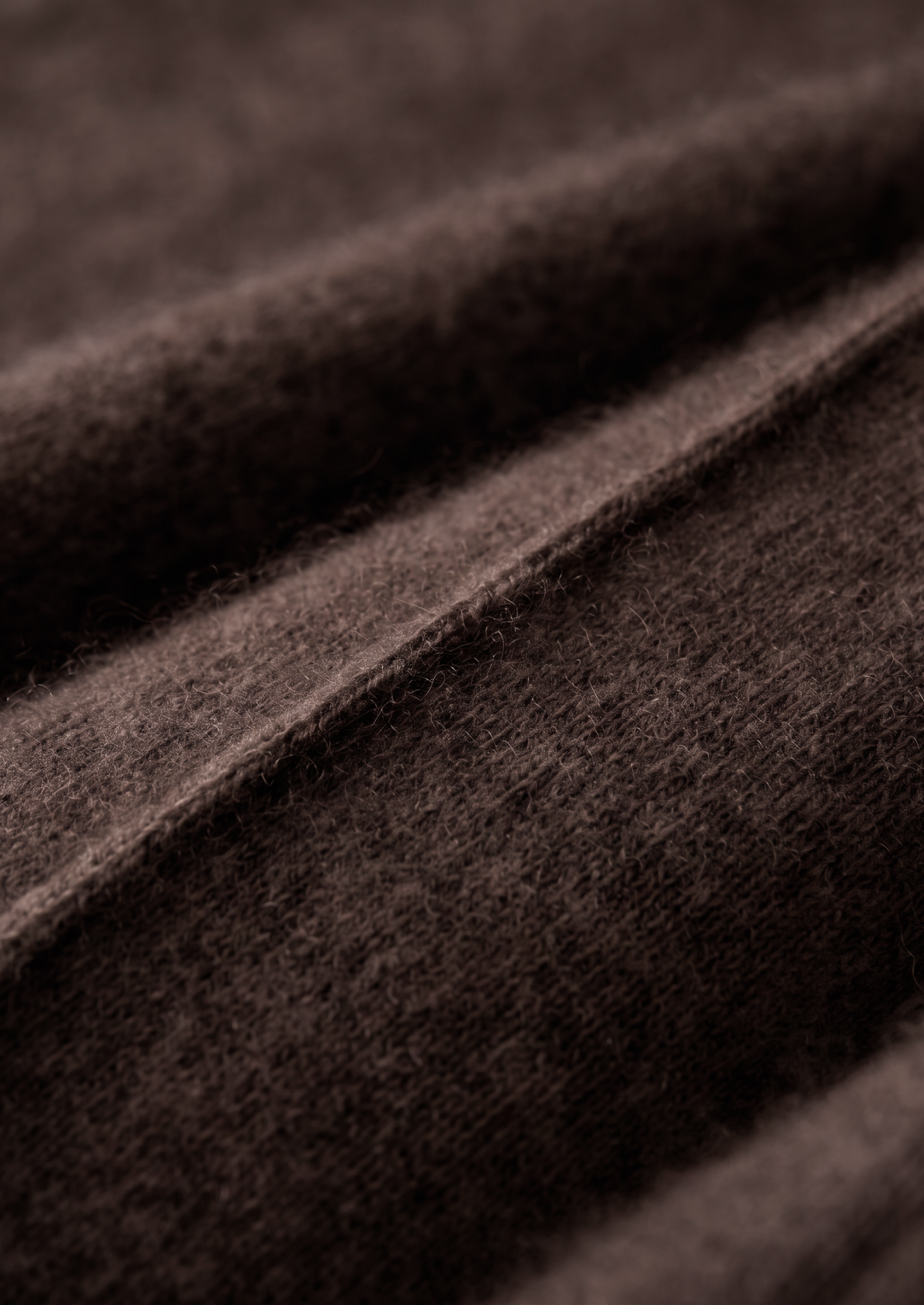 Pure Extra-Fine Merino Wool Dark Brown Luzzo Set | Roccella