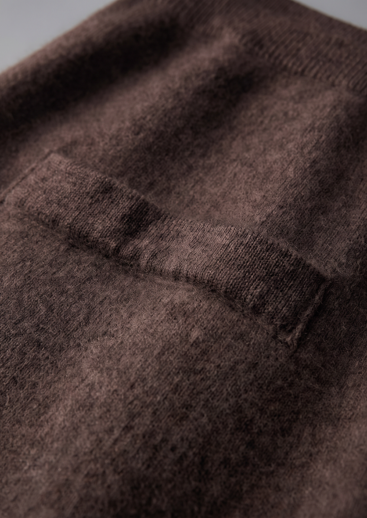 Pure Extra-Fine Merino Wool Dark Brown Luzzo Set | Roccella